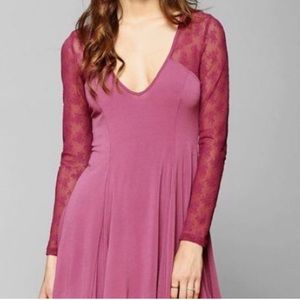 Kimchi Blue Urban Outfitters Mauve & Lace Skater Dress, Size Large, NWT
